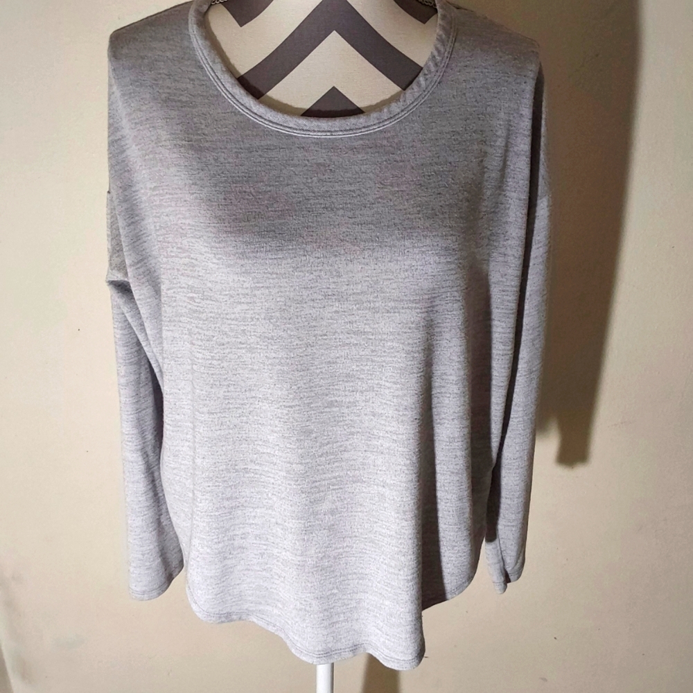 Women's Size Medium Time & Tru Grey Knit Lightweight Sweater